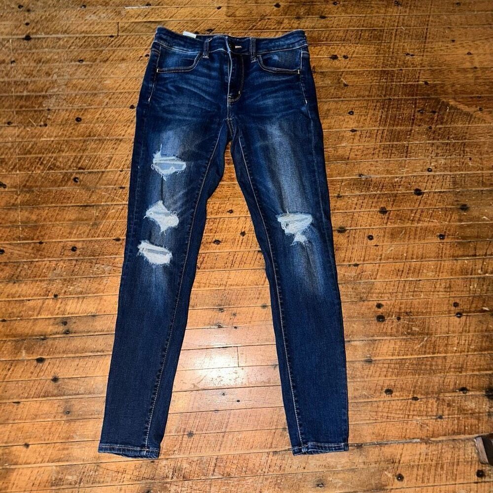 AEO distressed normcore size 6 stretchy jeggings